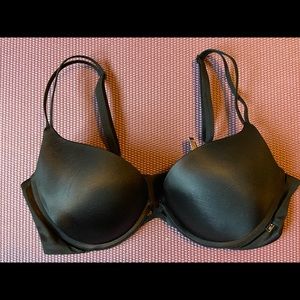 Victoria’s Secret Very Sexy Push-Up Bra